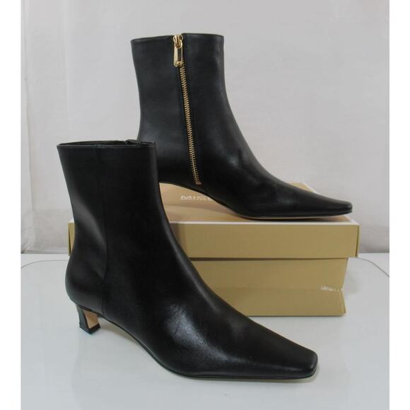Michael Kors Cosmo Kitten Bootie Ankle Zip Boots Leather Black Size 7 - Picture 3 of 7